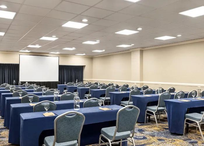Crowne Plaza Cleveland At Playhouse Square By Ihg